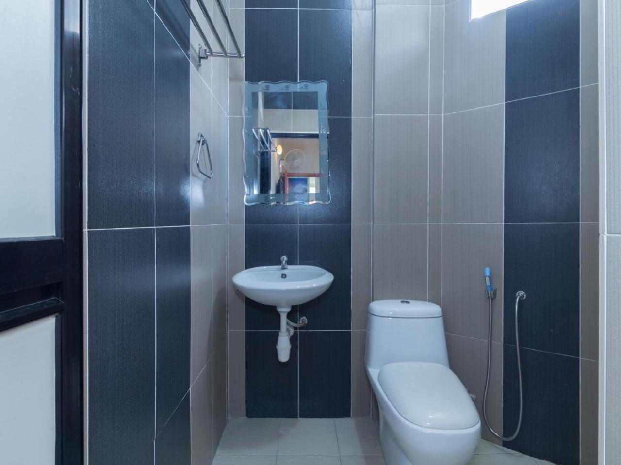 Oyo 424 Kk Inn Hotel Ampang  Ngoại thất bức ảnh